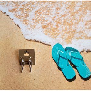 💍 Crave Hammered Silvertone Triangle Earrings